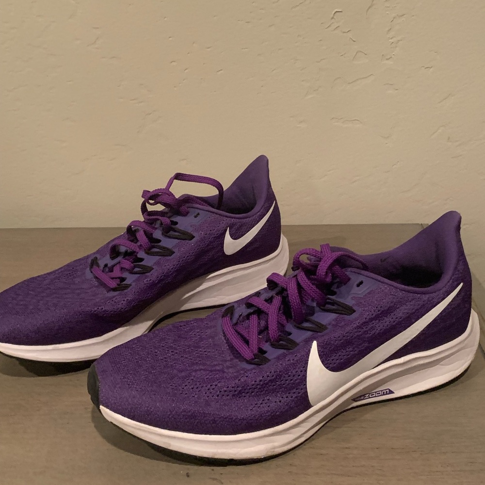 Women’s Nike Air Zoom Pegasus 35 Size 9 Purple